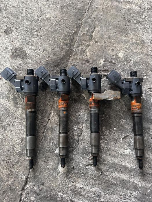 Injector 60,000km HP Volvo XC90 VEA13-2370010-BAA, 31336769