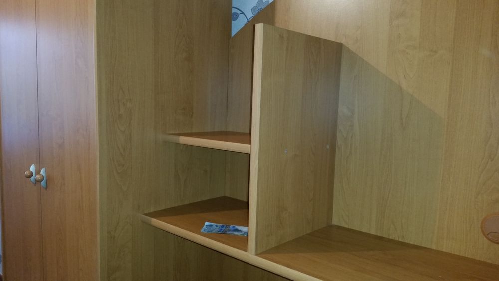 Продам стенку в хорошем состояние