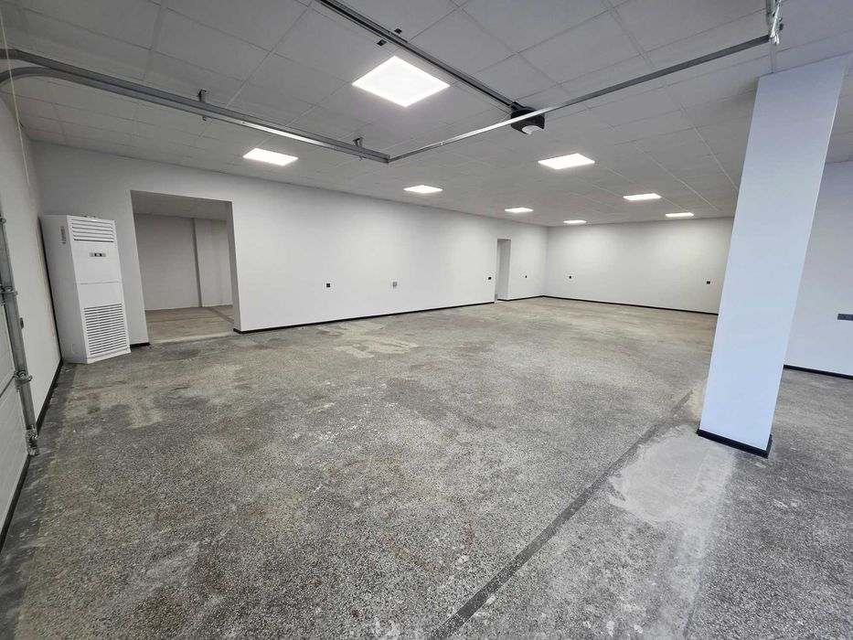 Продавам Производствена сграда в парцел два декара от Собственик