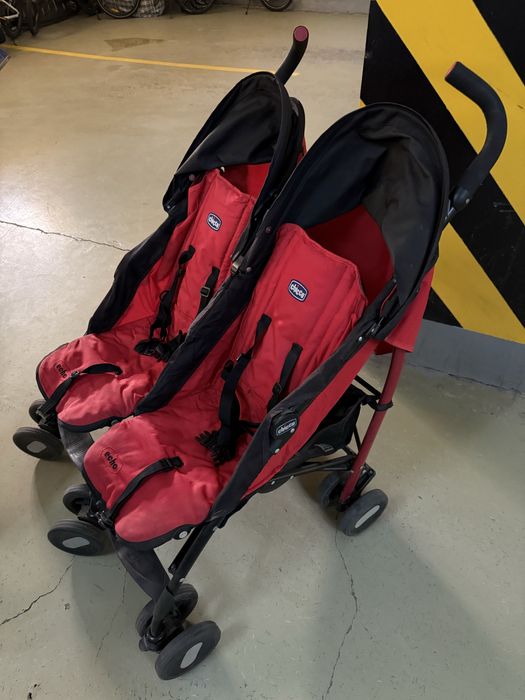 Двухместная коляска CHICCO