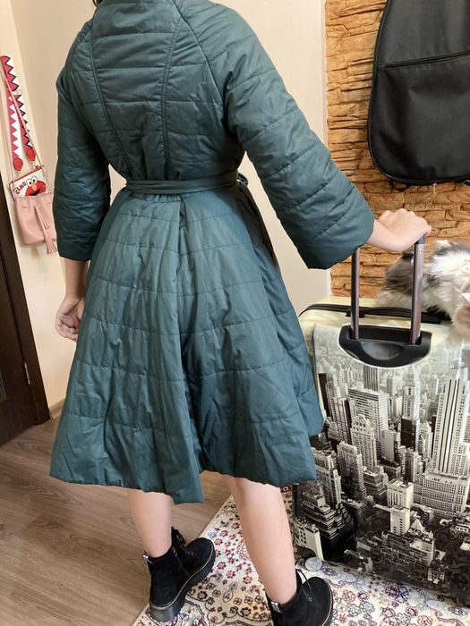 Модное молодежное пальто-плащ