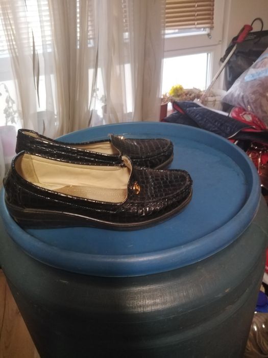 Дамски мокасини в добро състояние.