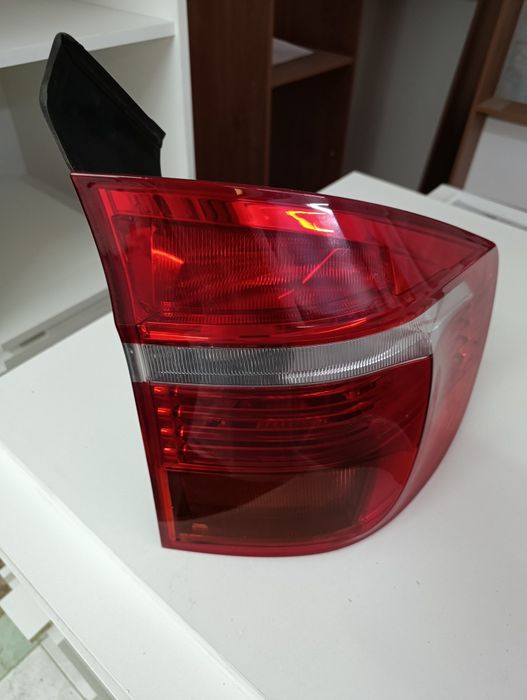 Продам задний  фонарь на БМВ F15