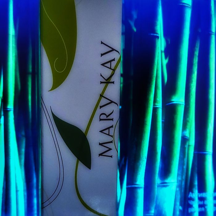 Спрей для тела,от компании Mary Kay