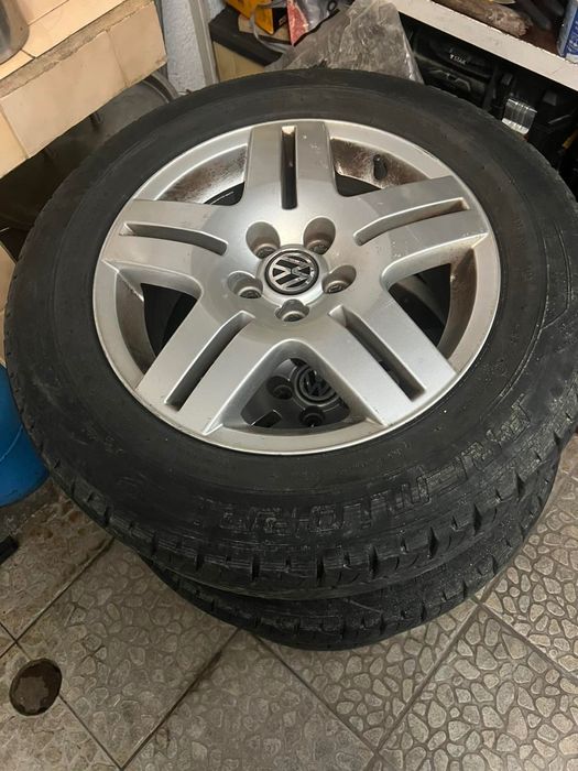 Всесезонни гуми с джанти 195/65/15