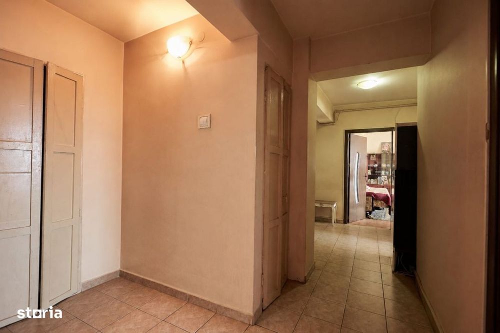 Apartament cu 3 camere - CENTRAL, zona 1 Mai, Pitesti