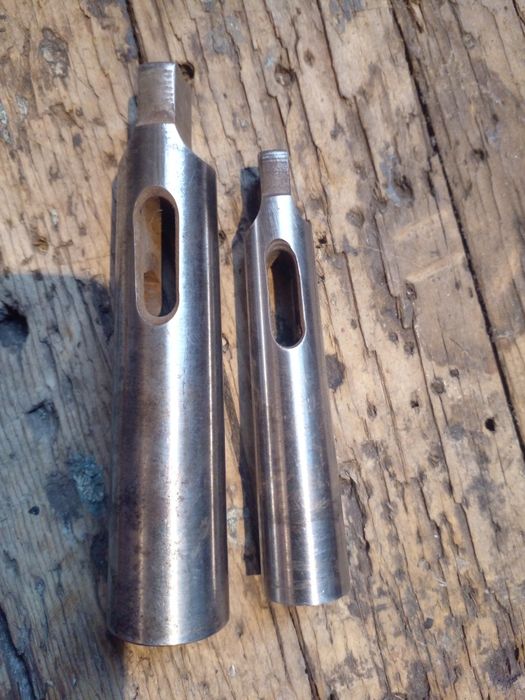 Переходники на конусные сверла.