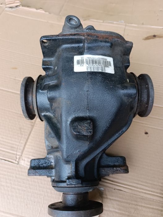 Заден диференциал с число 3.23 БМВ Е46 / BMW E46