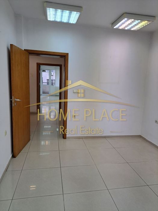 Дава се под наем Офис в Варна, Зимно кино Тракия - 78 кв.м за 549.27 € - Снимка #3