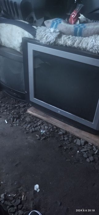 Телевизор б/у в рабочем состоянии