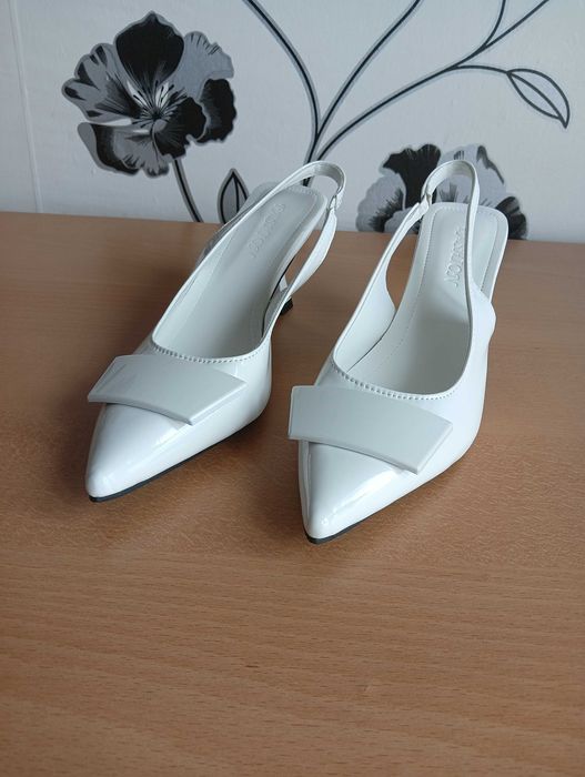 Дамски обувки на ток