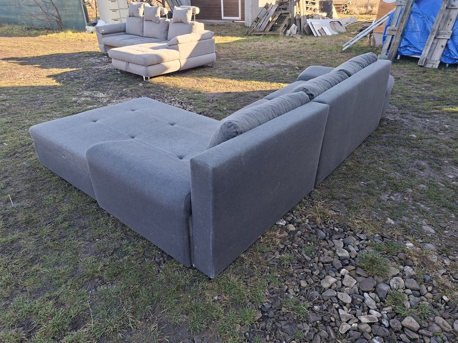 Canapea extensibilă cu spațiu pentru depozitare