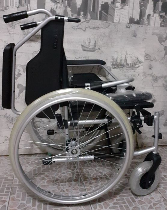 Отличная коляска и многое другое производство Германии Meyra Ortopedia