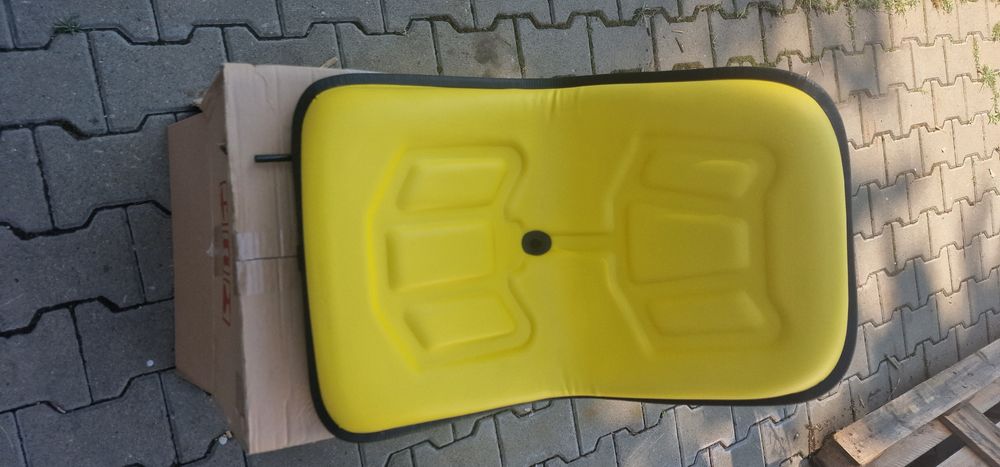 Scaun macara încărcător frontal manitou damper utilaje pret 550 lei cu