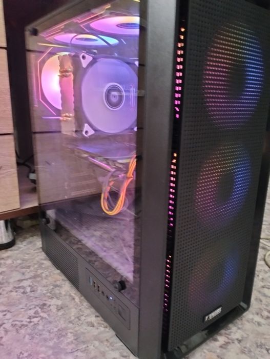 Продам игровой настольный компьютер