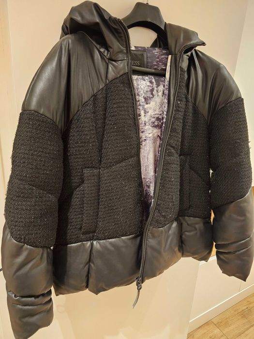 Зимно яке GUESS M-L