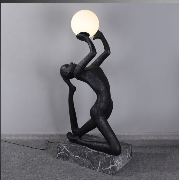 Античные, декоративные торшеры. Статуя