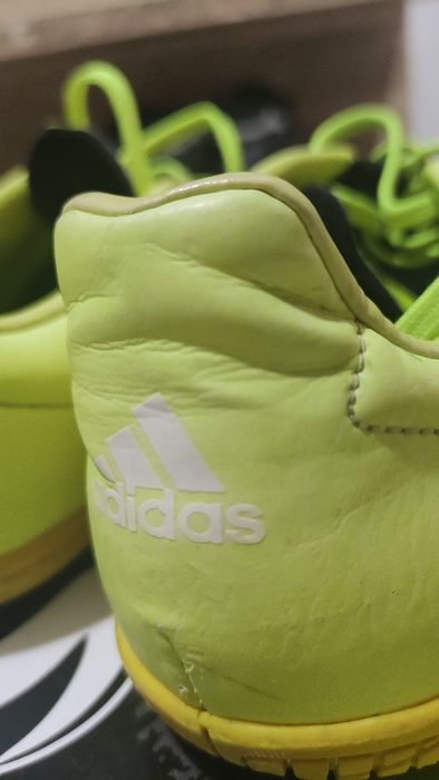 Стоножки и маратонки Адидас