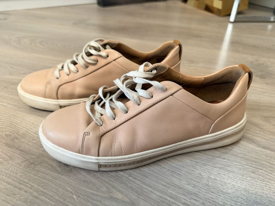 Clarks обувки – удобни, естествена кожа, номер 39