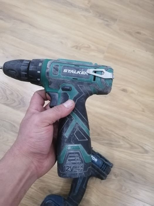 Продам шуруповерт