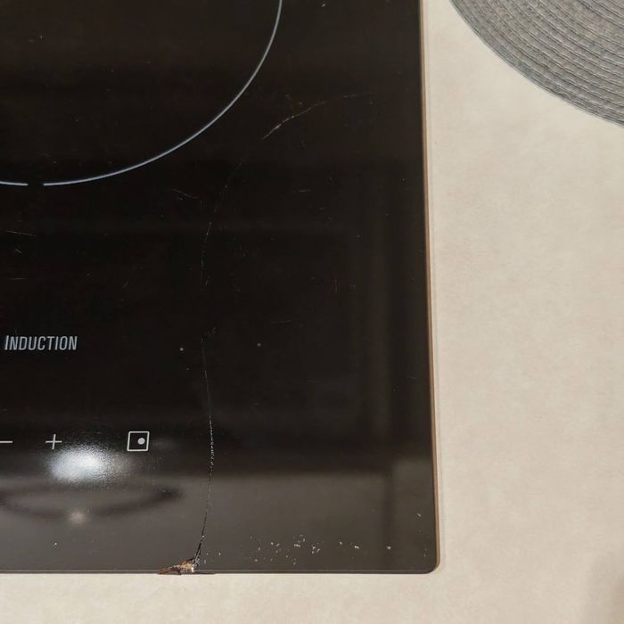 Индукционен плот  Electrolux