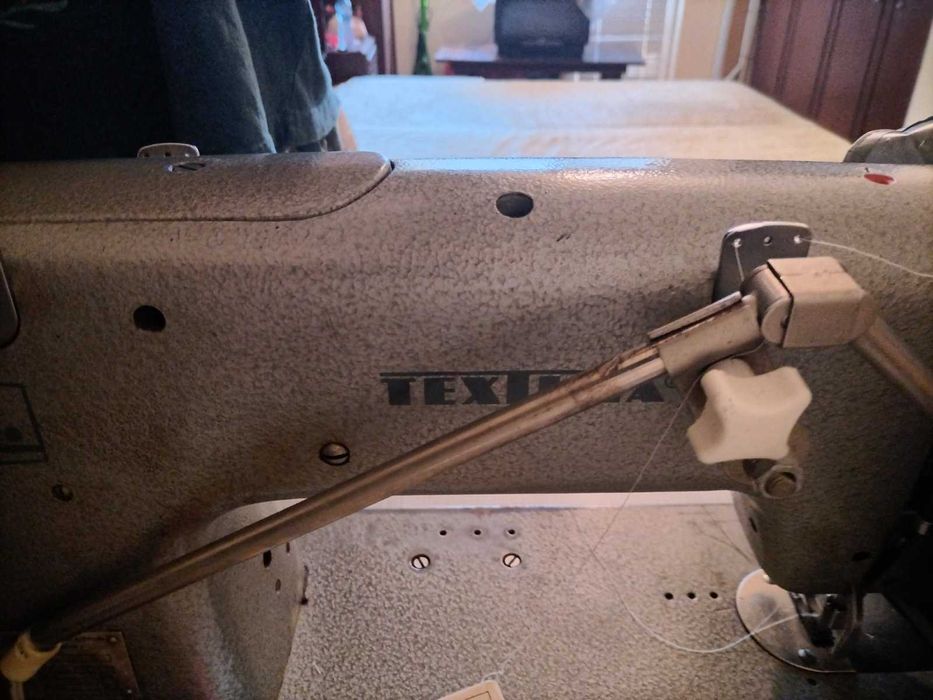 Шевна машина професионална с плот в гр.Русе