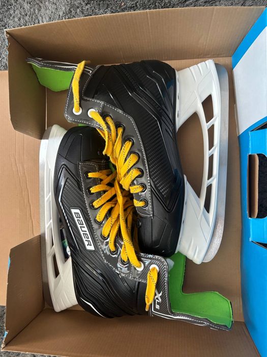 Коньки Bauer XLS