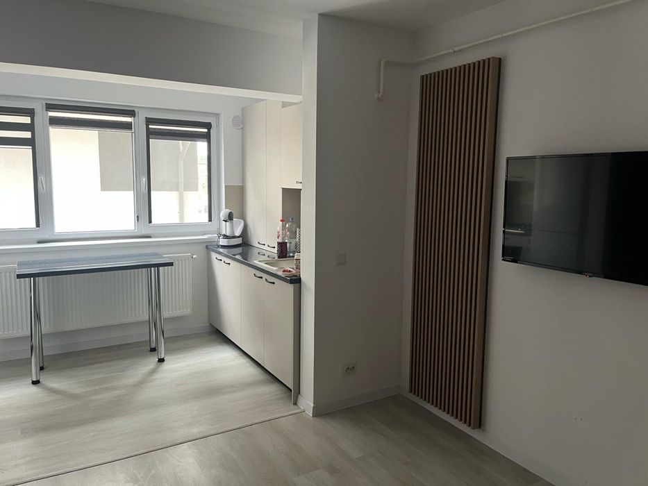 Vand apartament 3 camere