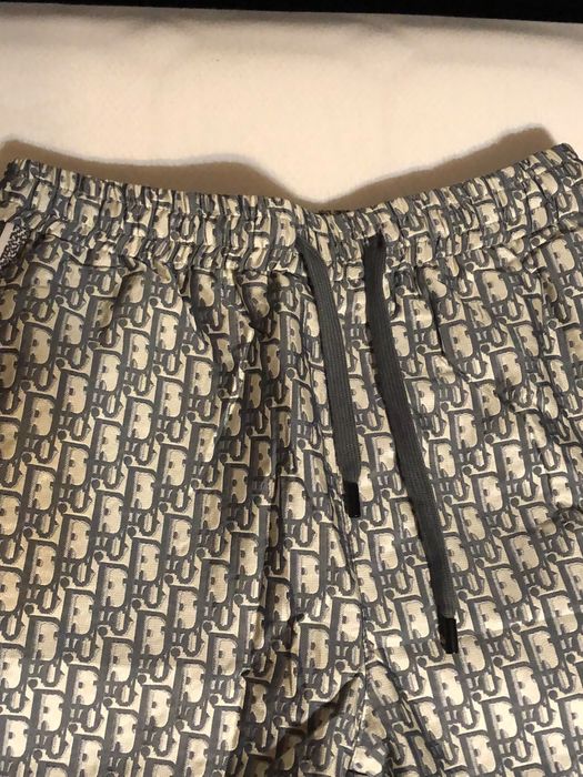Pantaloni scurti Dior , calitate premium , pe stoc , nou , M