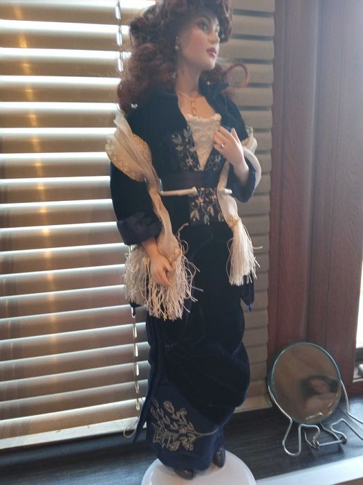 Порцеланова кукла Роуз - Титаник