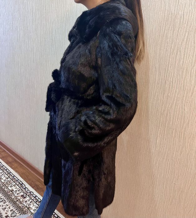 Продаю  норковую шубу