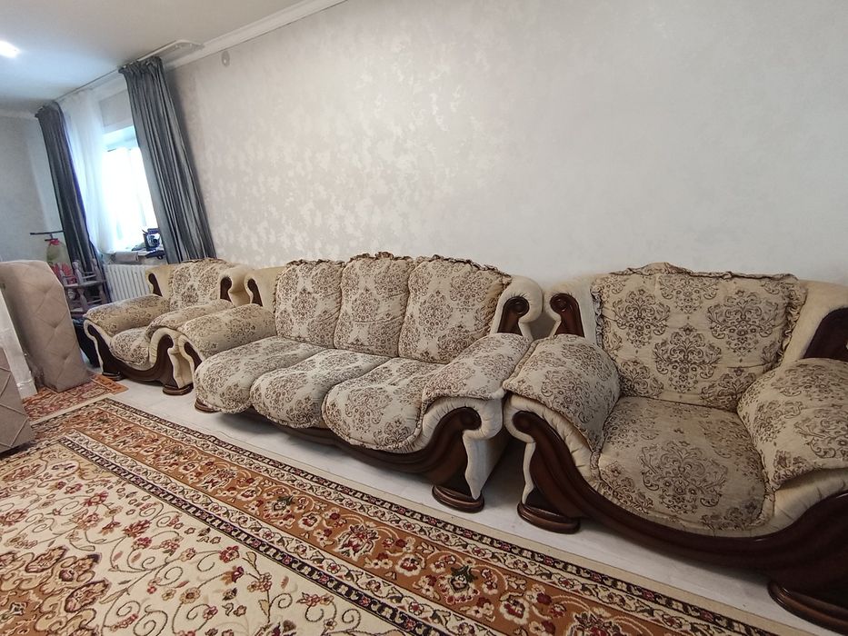 Продам мягкий диван