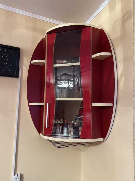 Bar, 4 scaune piele, suport sticle