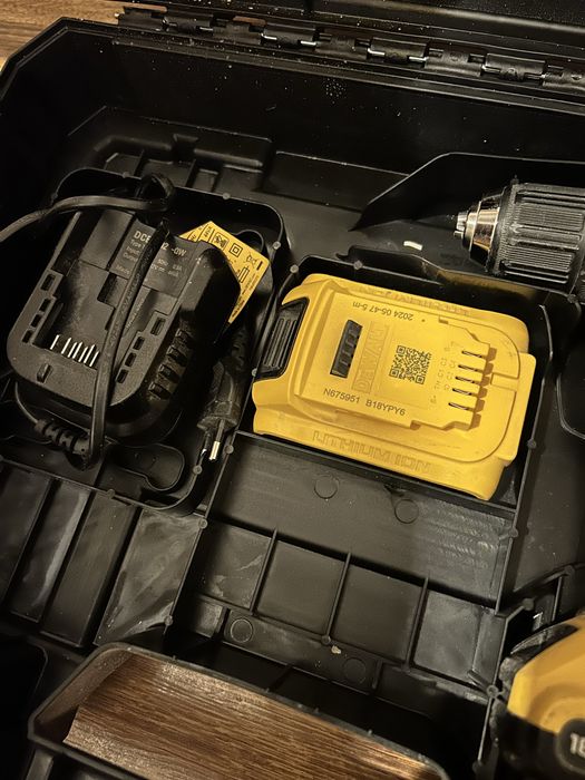 Продам шруповерт DeWalt