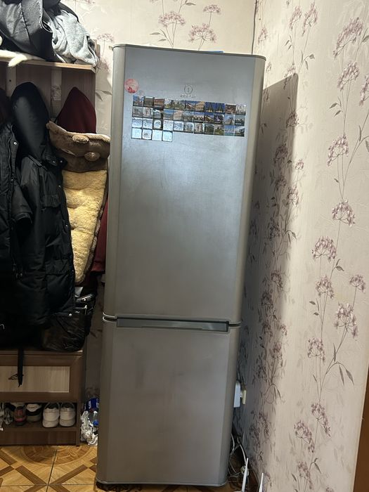 Продам холодильник