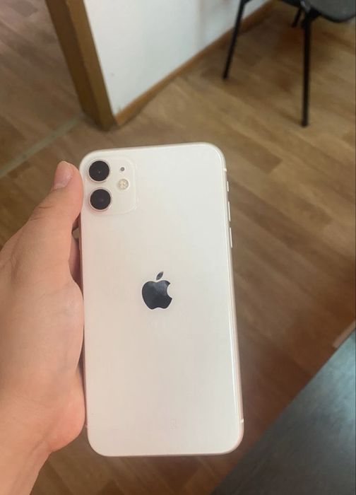 Продам iPhone 11 128