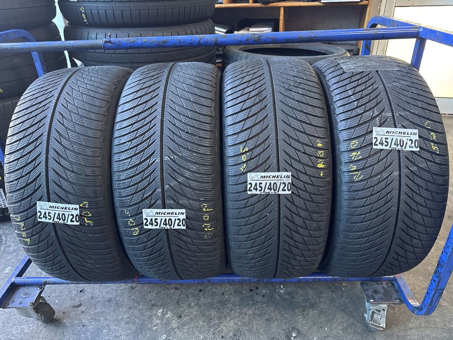 245/40/20 Michelin M+S