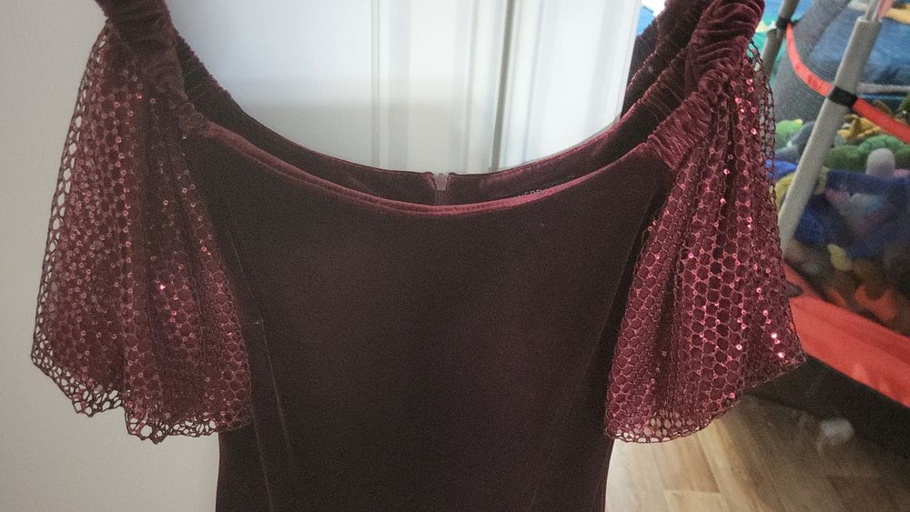 Продам женское платье