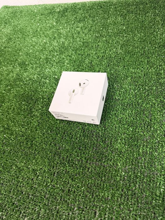 AirPods 4 (cele mai calitative)