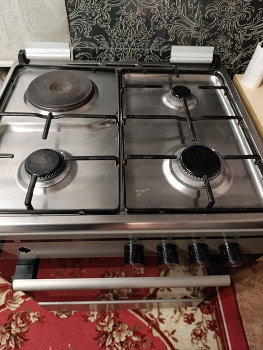 Газовая плита  б/у