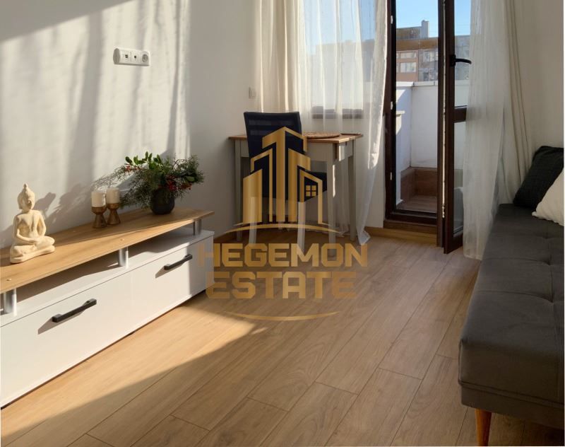 Продава се Тристаен апартамент в Варна, Левски - 78 кв.м за 2052 €/кв.м - Снимка #4