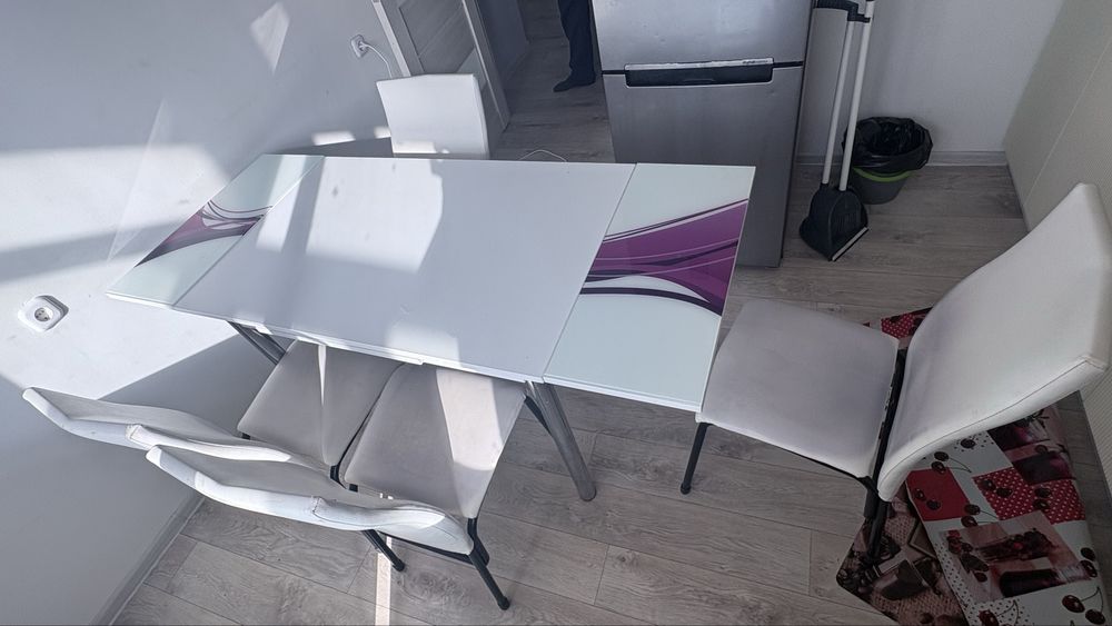 стол со стулями