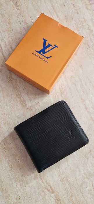 Ново Louis Vuitton портмоне