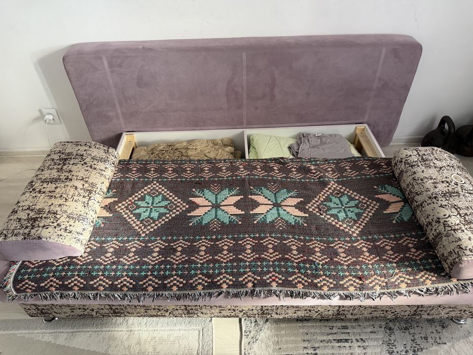 Диван-тахта для гостинной