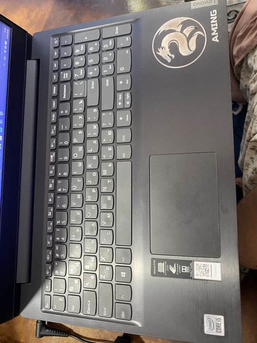 Ноутбук Lenovo i5-10поколения