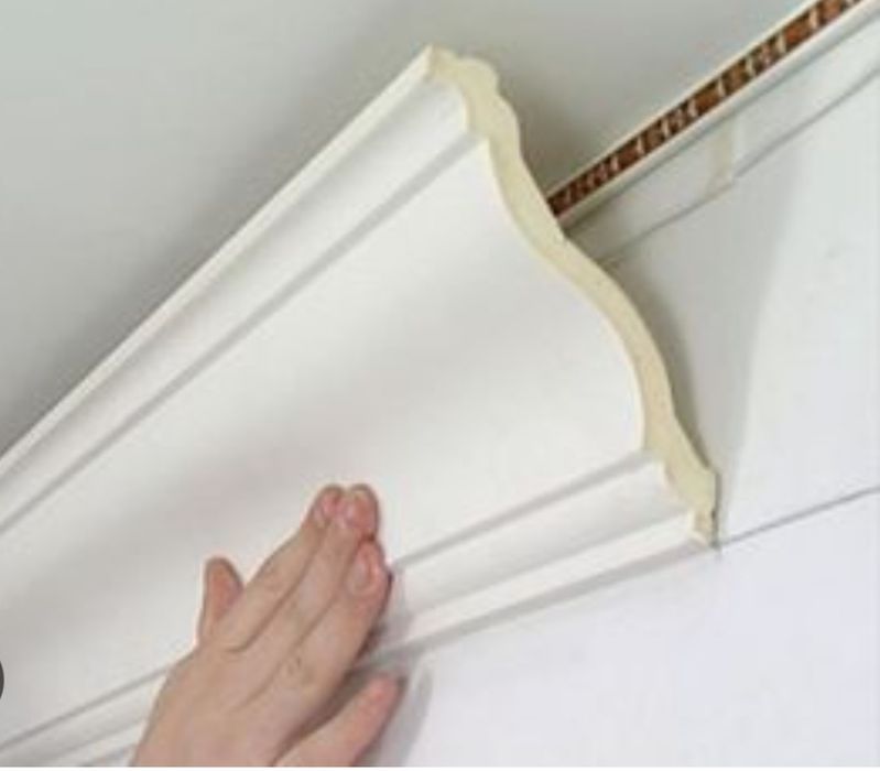 Поклейка галтелей