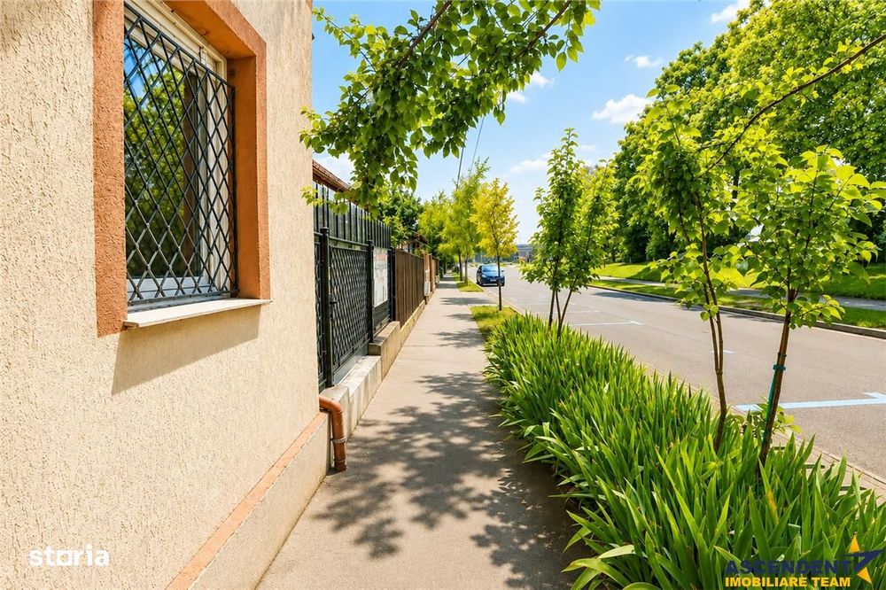 Garsoniera in vila, baie si bucatarie proprie, acces aproape independe