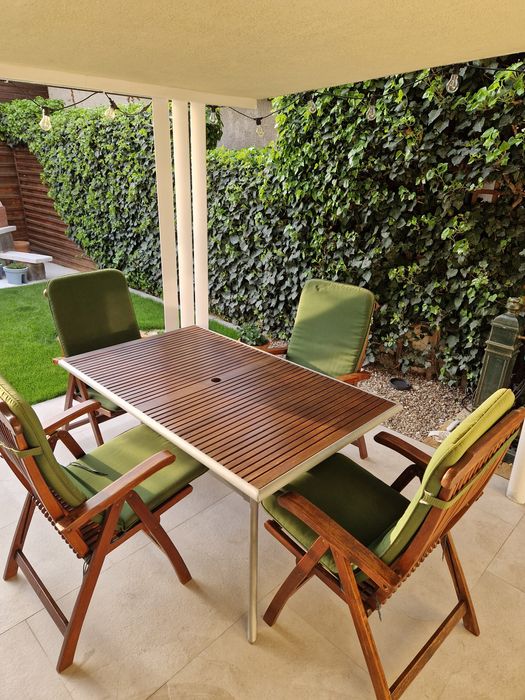 Mobila terasa în stare buna