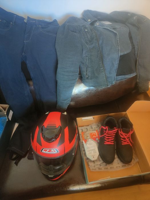 Costum motocicleta Dama