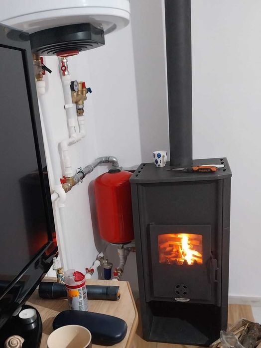 Kit Termosemineu pe lemne Fornello Roma E, Bordeaux, 22 kW, 49x45x103 cm, boiler termoelectric 100l